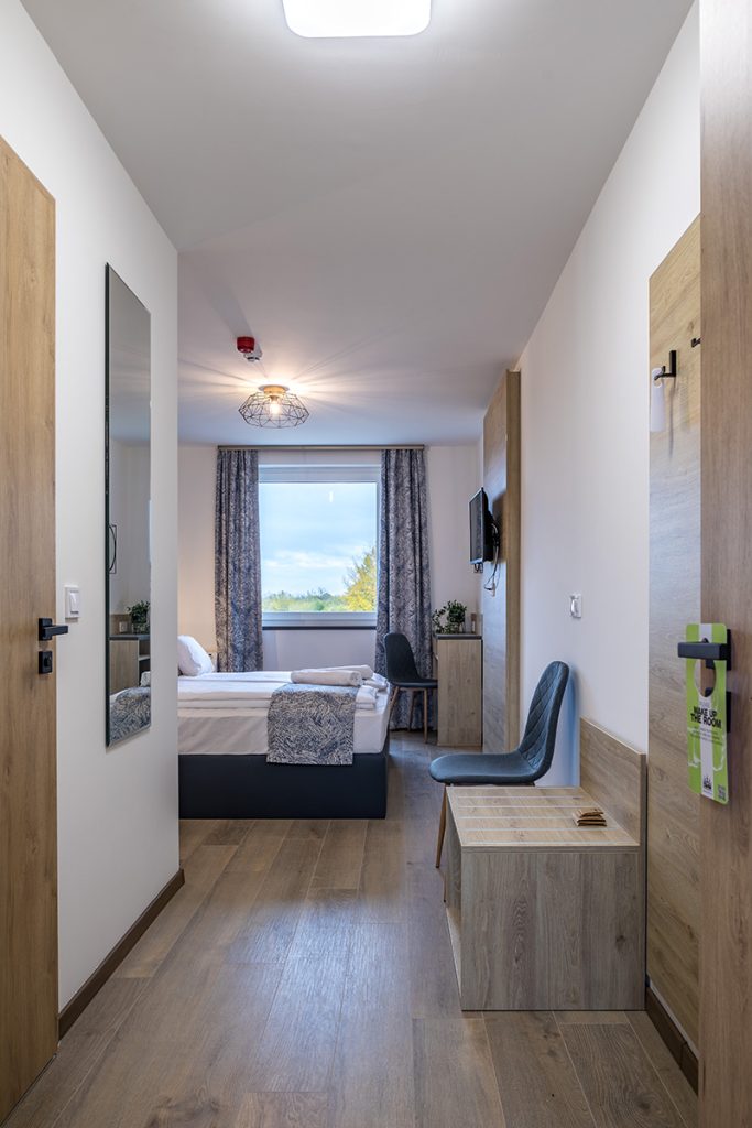STANDARD Hotel SZOBA Dupla ággyal - Hegyeshalom