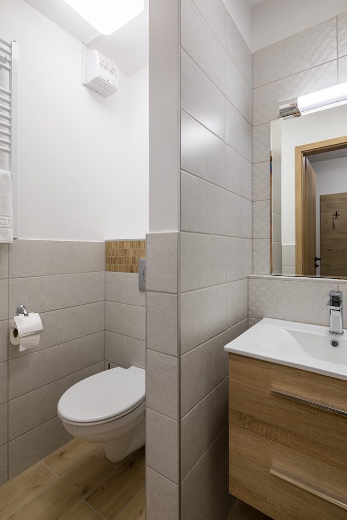 STANDARD Hotel SZOBA Külön ággyal Hegyeshalom M1