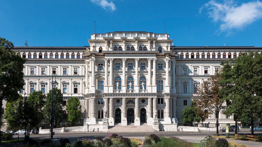Vienna's-Palace-of-Justice